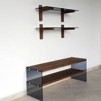 Doris TV-meubel 2 planken met 2 wandplanken L120cm Donker massief hout en Black Smoked gehard glas