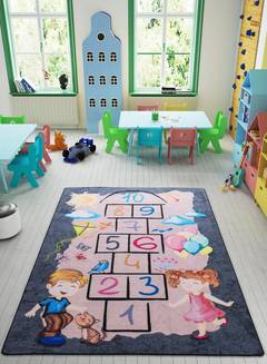 Kiki Teppich 133x190cm Stoff Muster Spiel mit Quadraten Mehrfarbig