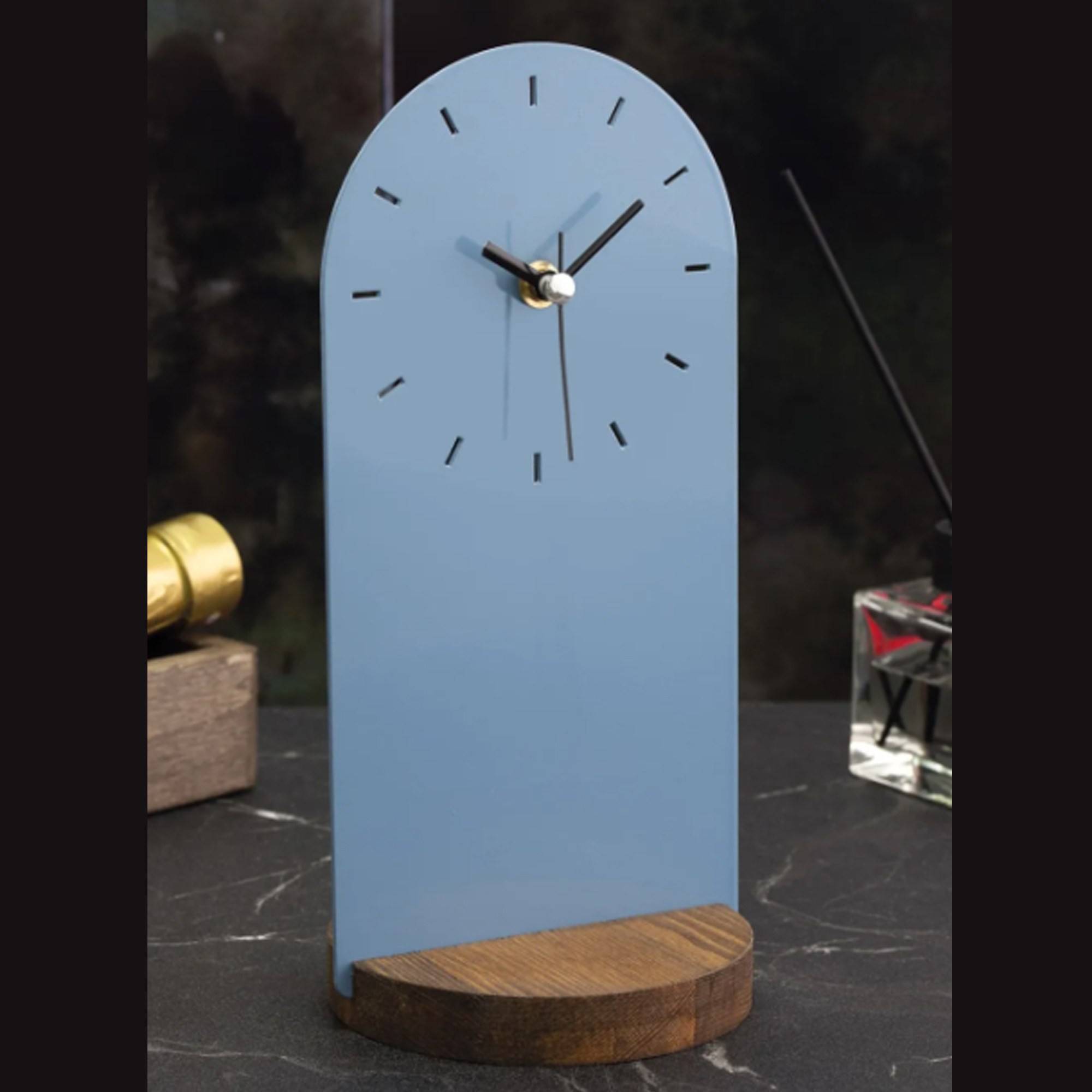 Horloge à poser Lullye L12xH25cm Bleu et Bois foncé