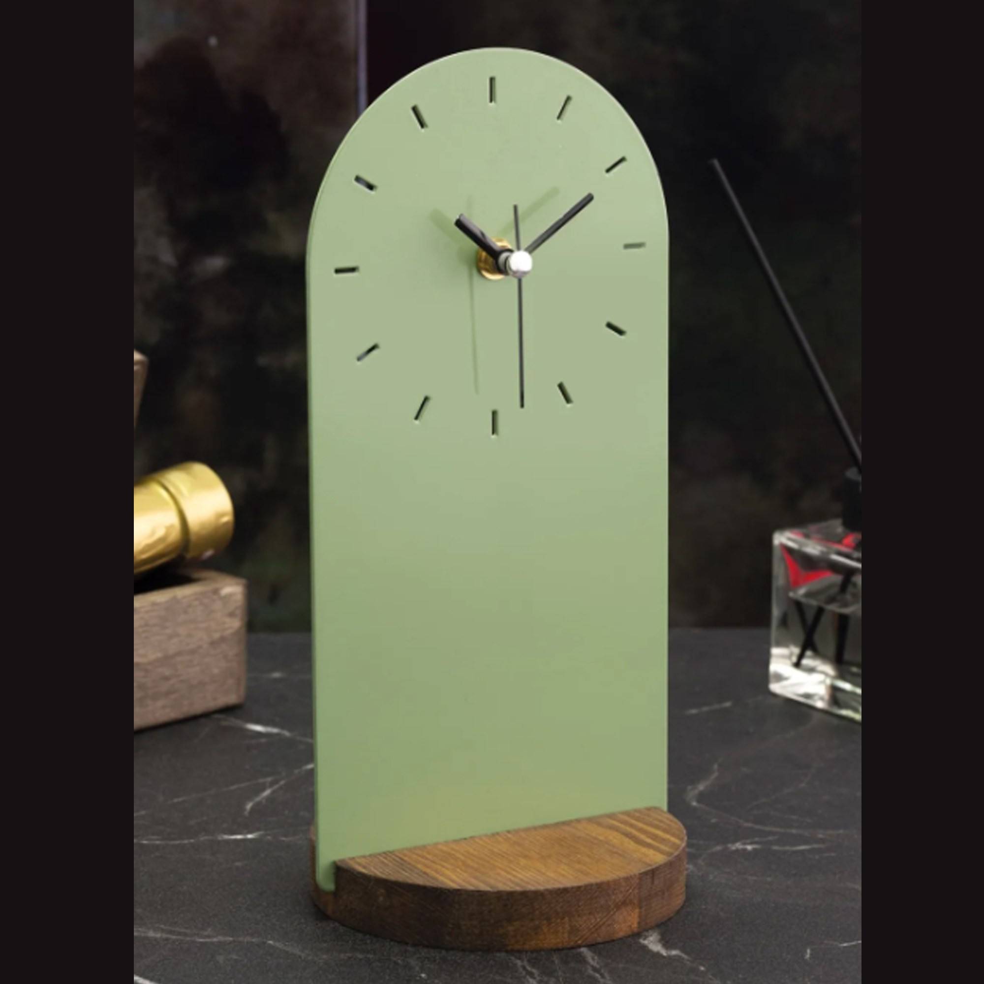 Horloge à poser Lullye L12xH25cm Vert et Bois foncé
