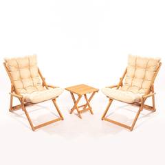Lote de 2 sillas de jardín y 1 mesa de centro Purrault Madera maciza clara y tela crema blanca