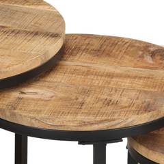 Set di 3 tavolini Mirvana in legno massiccio chiaro e metallo nero