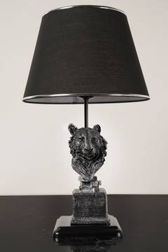 Réplica de lámpara de mesa con cabeza de lobo 30x51cm Tela negra y metal plateado