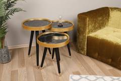 Set di 3 tavoli rotondi in legno Sitchas nero e oro