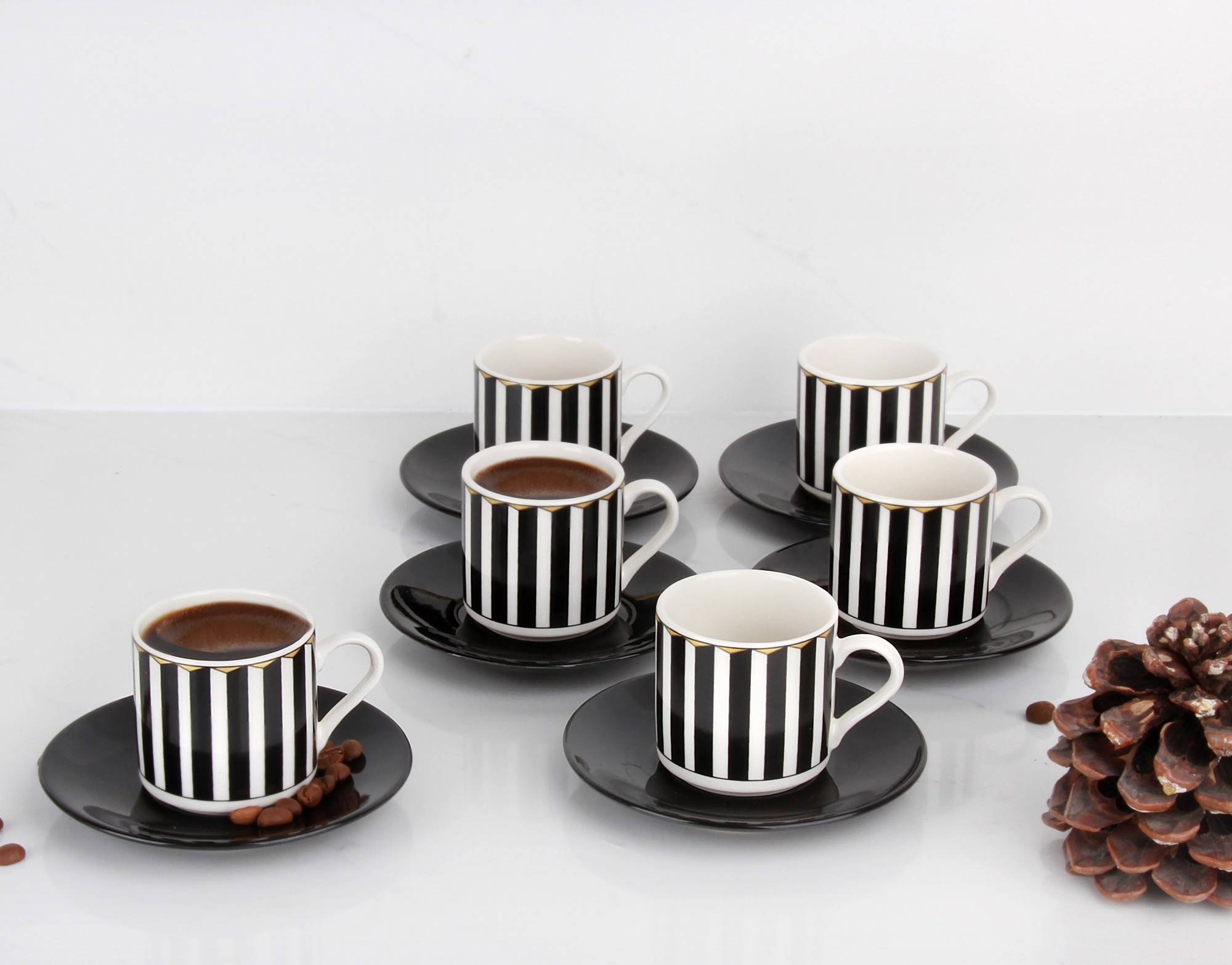 Lot de 6 de café et sous-tasses Belaphe Céramique Motif Effet 3D Noir, Blanc
