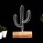 Decoratief tafelgerei Approbatio mini cactus Saguaro H24 cm Metaal Wit Houten voet