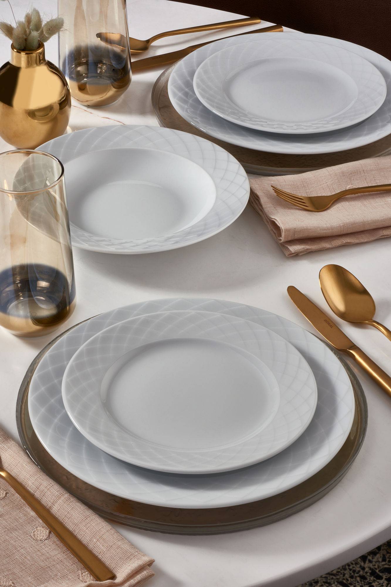 Service de table 18 pièces krook 100% porcelaine blanc - Conforama