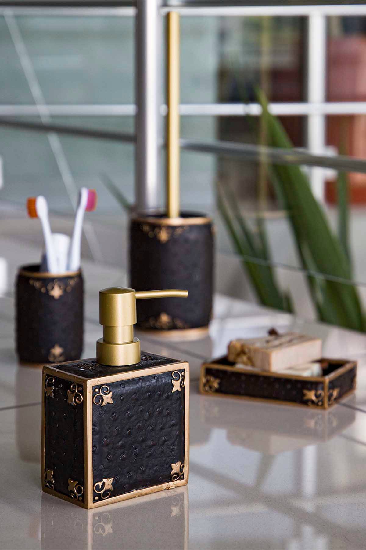 Set d'accessoires de salle de bain design Brandol - Noir mat