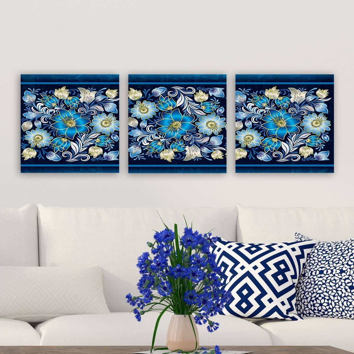 Set mit 3 dekorativen Gemälden von Scaenicos mit floralem Friesmuster