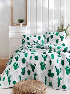 Set van sprei 220x240cm en 2 kussenslopen 60x60cm glanzende stof Cactus patroon groen en wit.