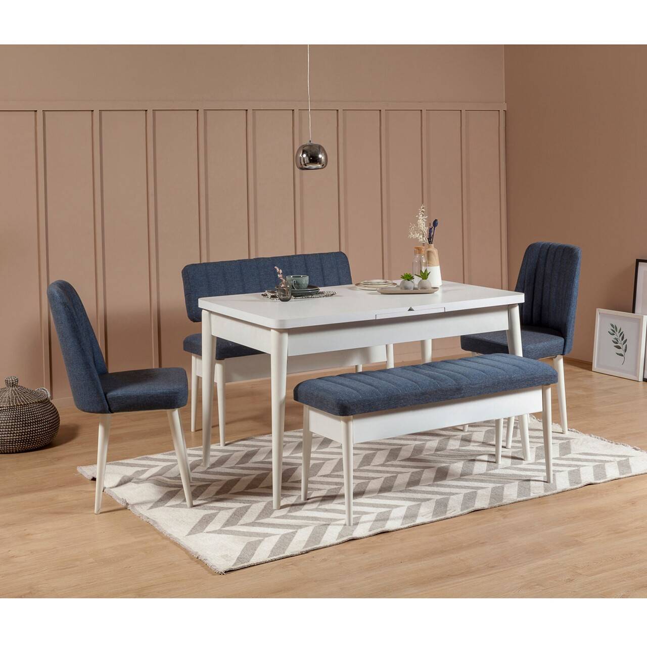 Chaise d'intérieur, fauteuil, tabouret, tables, plateau et pied de table et  Banquette