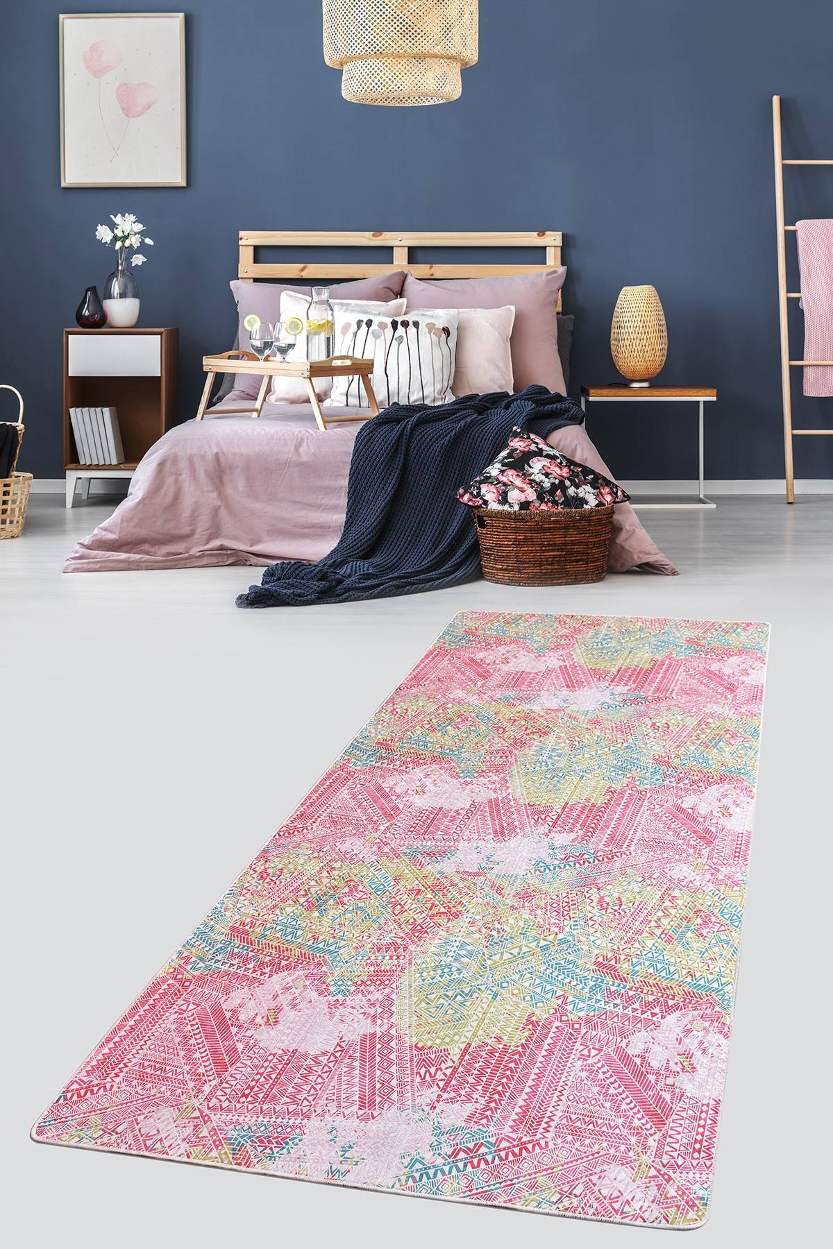 Tappeto Yigit 150x300cm in velluto con motivo patchwork astratto rosa